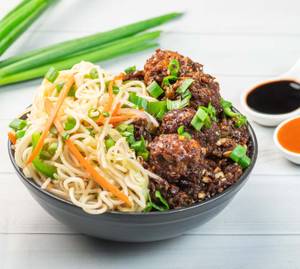 Classic Manchurian With Chilli Garlic Hakka Noodles