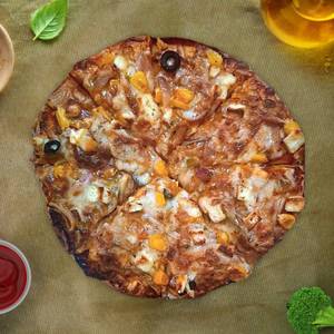 Onian cheese pizza                                                