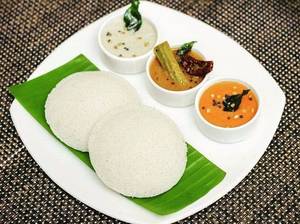Idli Sambhar (2 Pcs)