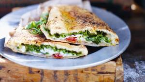 Mix Vegetable Baby Corn Sandwich Pizza