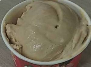 Coffee Walnut Ice Cream [1 Scoop, 125 ml]