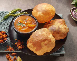 Rajasthani Dal Poori