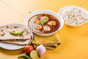 Eggetarian Thali, Egg Curry 2 Eggs+ Steam Rice+ Roti 3pcs+ Salad