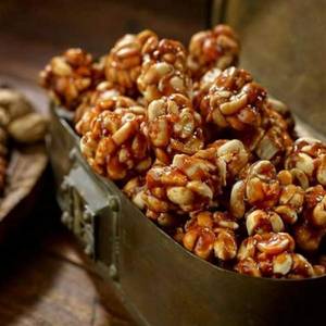 Peanut Balls With Jaggery (200 Gms)