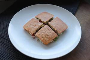 Cheese Khakhra Sandwich