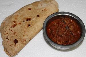 Chappathi With Chicken curry 