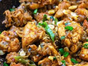 Vellulli Kodi Koora ( Garlic Chicken )
