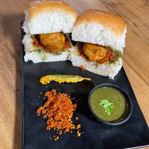 Vada Pav (2 Pcs)