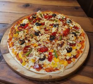 Veggie Overloaded Pizza[medium, 9 Inches]