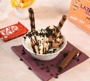 Kit Kat Bloom Sundae