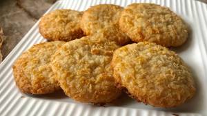 Coconut Biscuits (250 gms)