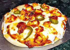 Double Cheese Spicy Paneer Pizza
