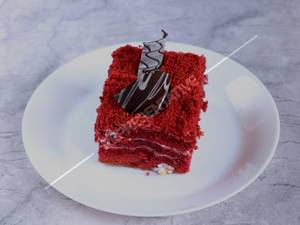 Red Velvet Pastry  (1 Pc)