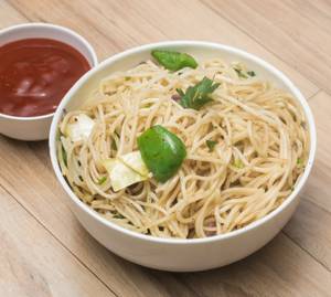 Veg Hakka Noodles