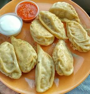 Chicken Momos Steamed [ 10 Pcs ]