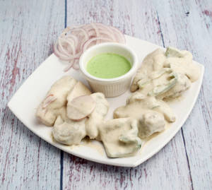 Creamy Momos 