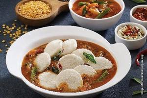 Mini Idlis Dipped In Sambhar(12Pcs)