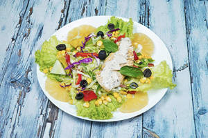 Smoked Chicken Medittarian Salad
