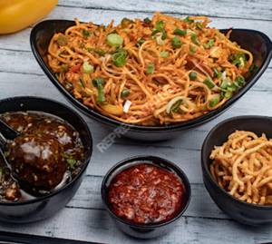 Veg Triple Shcezwan Noodles