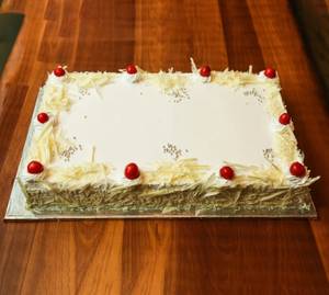 White Forest 1/2 Kg Cake 