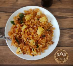 Sabudana khichdi 1 plate with dahi                                            