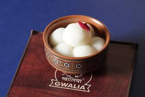 Rasgulla.