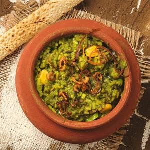 Lehsuni Corn Palak Khichdi
