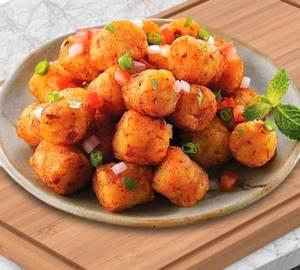 Chilli potato balls [8 pcs]