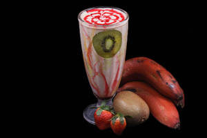 Pleasure Smoothie ( Kiwi , Banana , Strawberry )