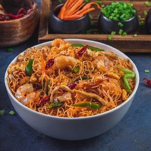 Schezwan Style Meifoon Non-veg