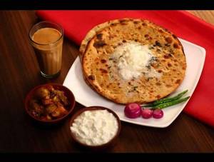 Aloo Pyaaz Paratha