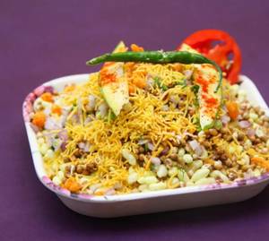 Matki Bhel