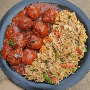 Veg Manchurian [Half] with Veg Gravy and Veg Fried Rice