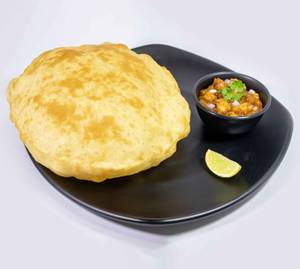 Chana Bhatura