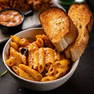 Mixed Sauce Chicken Pasta
