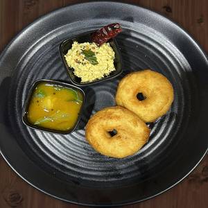 Plain Vada (2 Pcs) (Served with sambar and chutney)                                                                                     