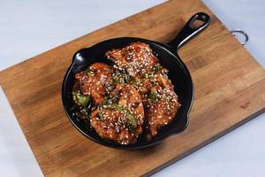 Garlic Manchurian (6 Pcs)