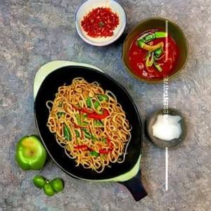Chicken Schezwan Noodles         