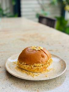 Bhujia Bun