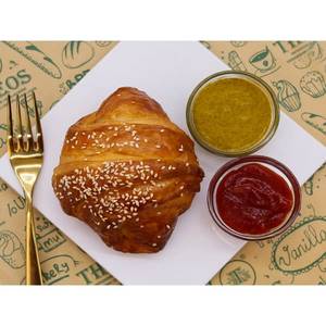 Chilli Paneer Croissant
