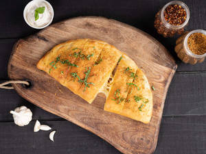 Mozzarella, Cheddar, Gouda & Orange Cheese Stuffed Garlic Bread