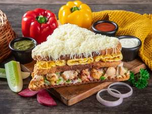 Chicken Cheese Mayonnaise Club Grilled Sandwich