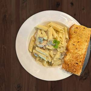 Spicy Chicken And Mushroom Pasta (Turf Special)