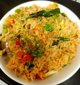 Chilli Basil Fried Rice Egg