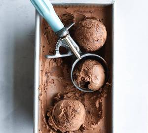 Ice cream scoop chocolate