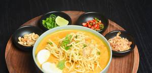 Burmese Khao Suey Veg