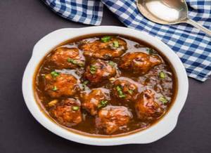 Veg Manchurian Semi Gravy