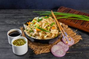 Veg Flat Noodles Large