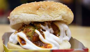 Chicken momos cheese burger