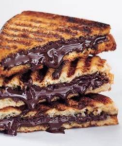 Chocolate Grilled Sandwich 